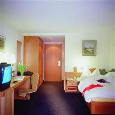 фото отеля Hotel Perren