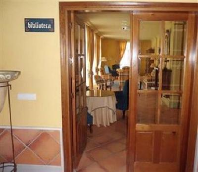 фото отеля Hotel Puerta De La Villa Grazalema