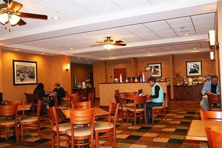 фото отеля Hampton Inn Rock Springs