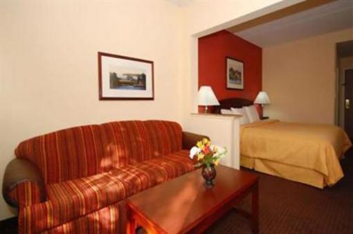 фото отеля Comfort Suites BWI Airport