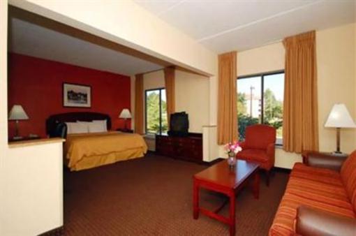 фото отеля Comfort Suites BWI Airport