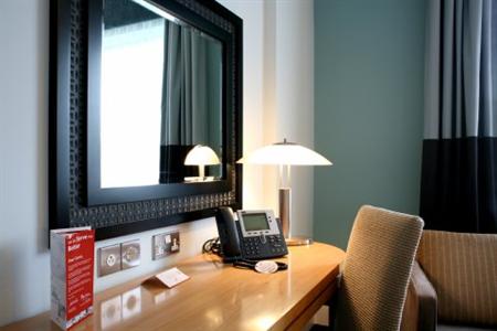 фото отеля Crowne Plaza Hotel Dublin-Northwood