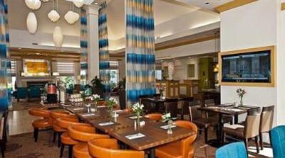фото отеля Hilton Garden Inn Louisville East