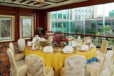фото отеля Gladden Hotel ShiLong