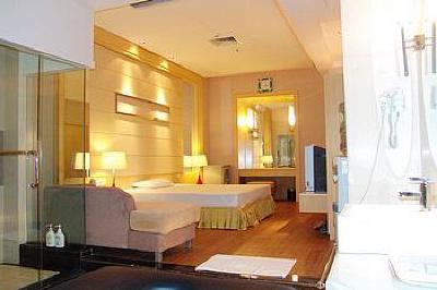 фото отеля Gladden Hotel ShiLong