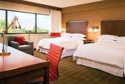 фото отеля Four Points Hotel South Winnipeg