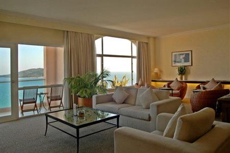 фото отеля Holiday Inn Resort Yalong Bay