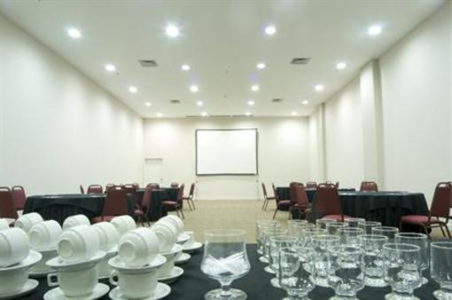 фото отеля Staybridge Suites Sao Paulo