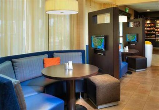 фото отеля Courtyard by Marriott Chicago Naperville