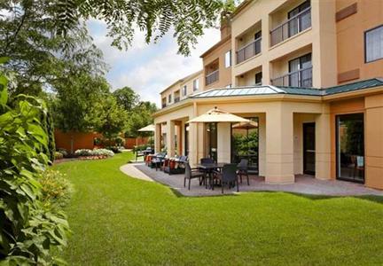 фото отеля Courtyard by Marriott Newark Granville