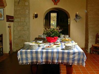 фото отеля Agriturismo Monaco Di Mezzo Resuttano