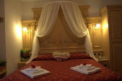 фото отеля Hotel San Lorenzo in Banale