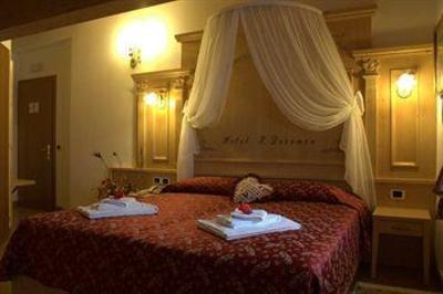 фото отеля Hotel San Lorenzo in Banale