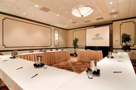 фото отеля Doubletree Suites by Hilton Naples