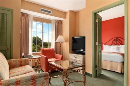 фото отеля Doubletree Suites by Hilton Naples