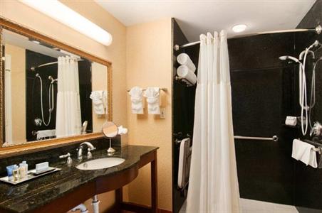 фото отеля Doubletree Suites by Hilton Naples