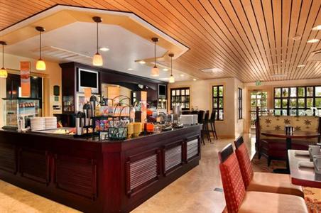 фото отеля Doubletree Suites by Hilton Naples