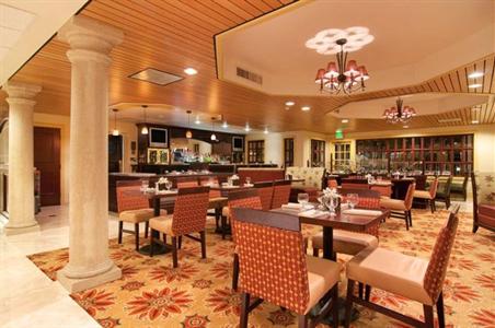 фото отеля Doubletree Suites by Hilton Naples
