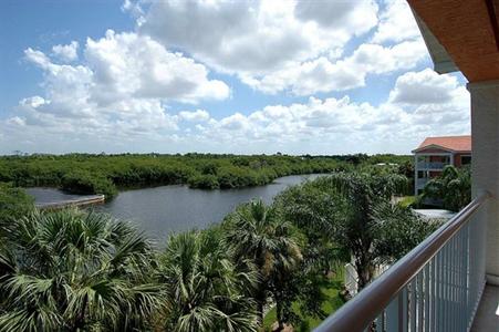 фото отеля Doubletree Suites by Hilton Naples