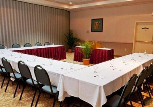 фото отеля Comfort Suites University South Bend