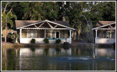 фото отеля Rock Lake Resort