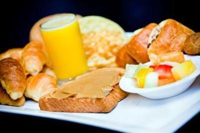 фото отеля Hotel & Suites Le Dauphin Quebec