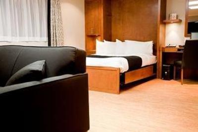фото отеля Hotel & Suites Le Dauphin Quebec