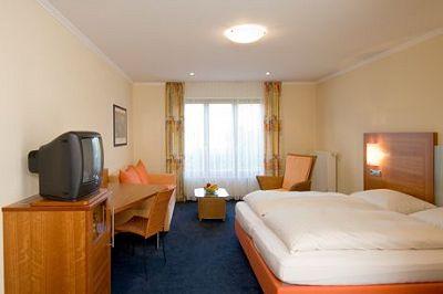 фото отеля Hotel Knoblauch