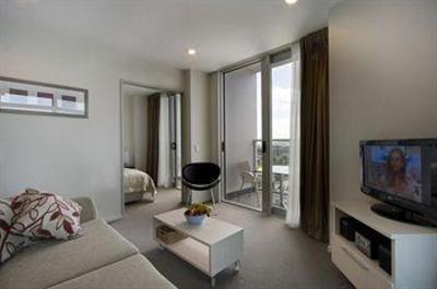 фото отеля Proximity Apartments Manukau City
