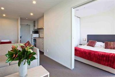 фото отеля Proximity Apartments Manukau City