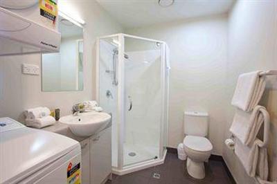 фото отеля Proximity Apartments Manukau City