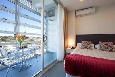 фото отеля Proximity Apartments Manukau City