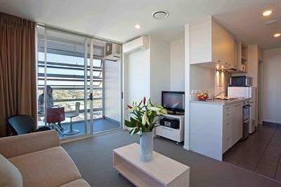 фото отеля Proximity Apartments Manukau City