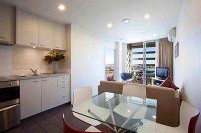 фото отеля Proximity Apartments Manukau City