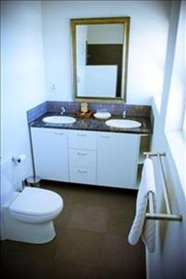 фото отеля Southern Cross Guesthouse