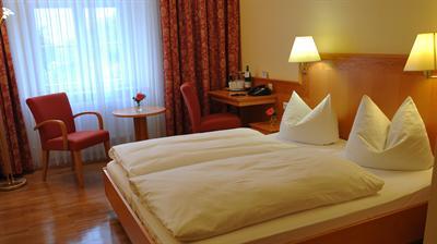 фото отеля Hotel Zum Schiff Meersburg