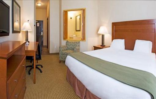 фото отеля Holiday Inn Express Grande Prairie