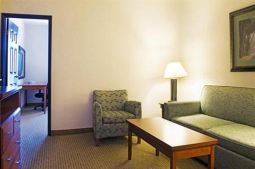 фото отеля Holiday Inn Express Grande Prairie