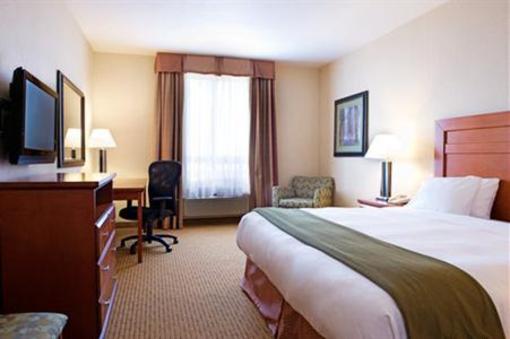 фото отеля Holiday Inn Express Grande Prairie