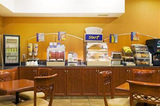 фото отеля Holiday Inn Express Grande Prairie