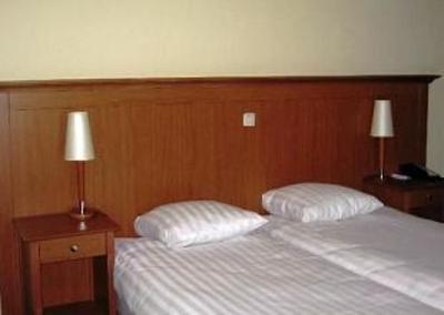 фото отеля Golden Tulip Epe