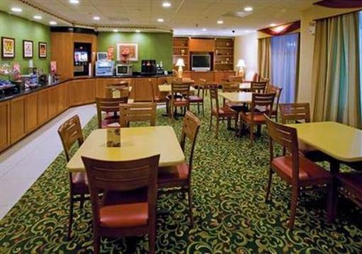 фото отеля Fairfield Inn & Suites Fairfield Napa Valley Area