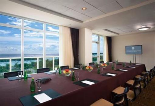 фото отеля Sonesta Bayfront Hotel Coconut Grove