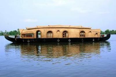 фото отеля Punnamada Serena Resort Alleppey