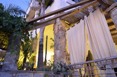 фото отеля Felline Inn B&B