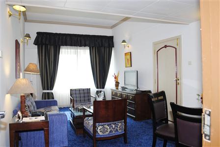 фото отеля Ramee Guestline Hotel