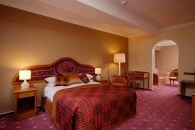 фото отеля Coppid Beech Hotel