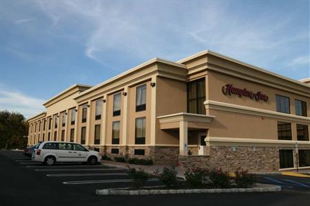 фото отеля Hampton Inn Jericho Westbury