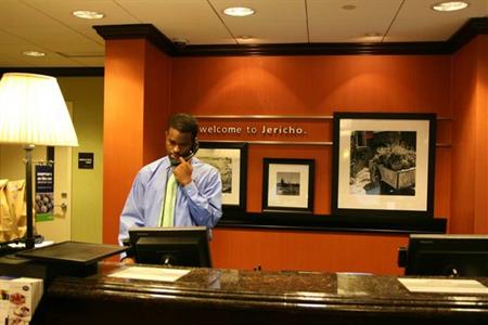 фото отеля Hampton Inn Jericho Westbury