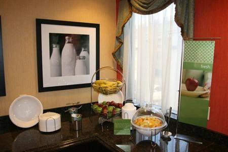 фото отеля Hampton Inn Jericho Westbury